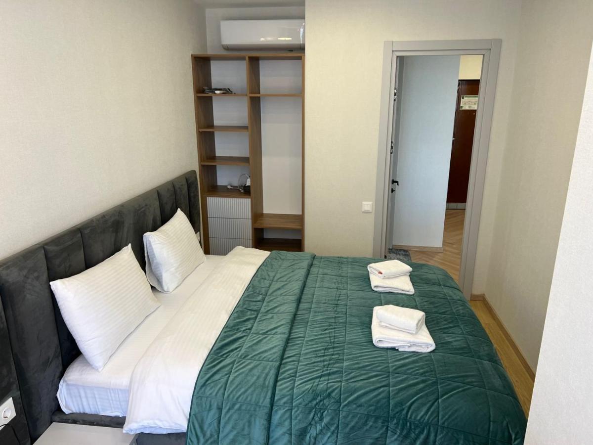 Aparthotel Holiday Lux Batumi Exterior foto