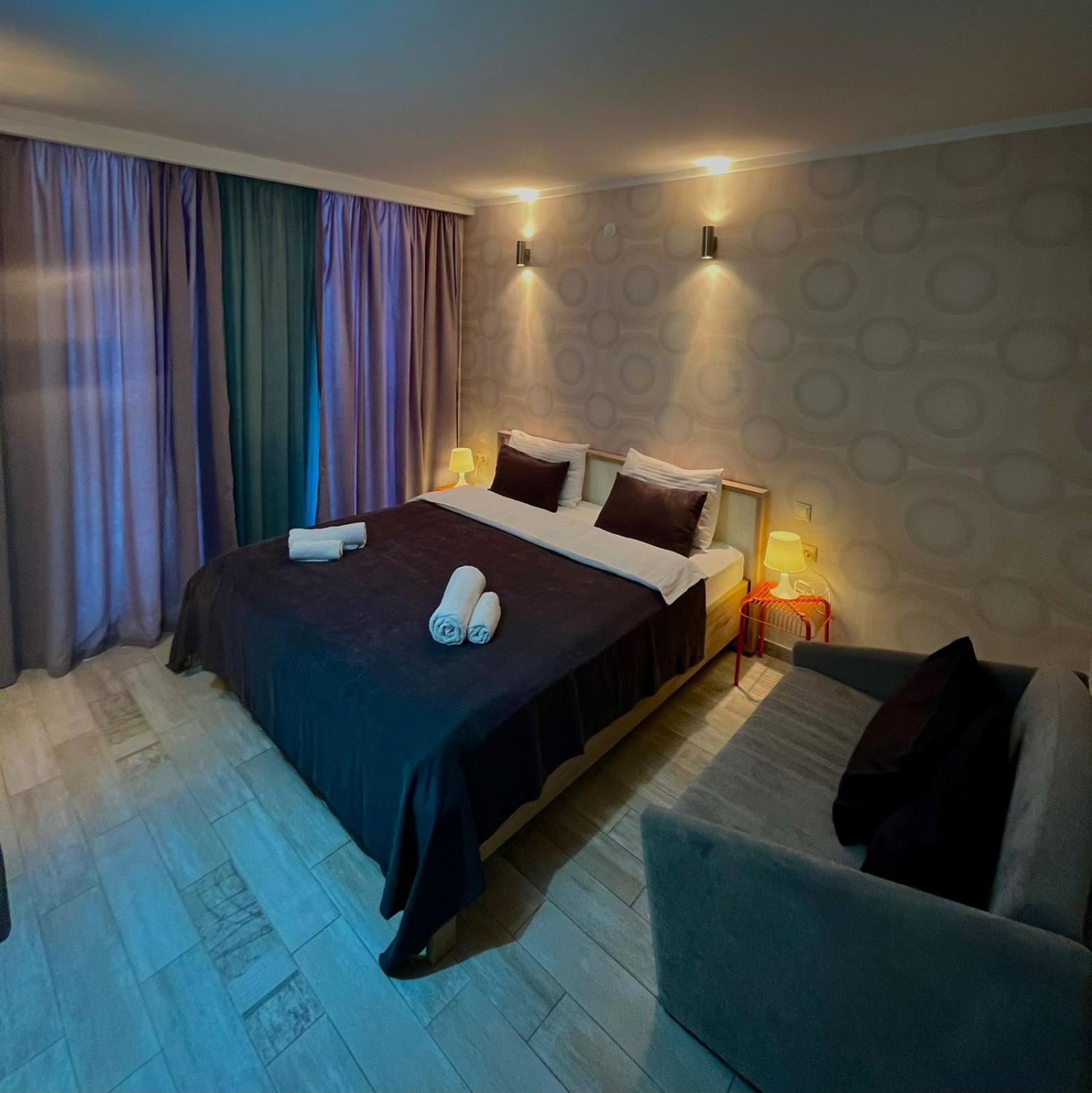 Aparthotel Holiday Lux Batumi Exterior foto